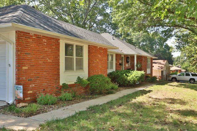 3130 E Lomita Street, Springfield, MO 65804