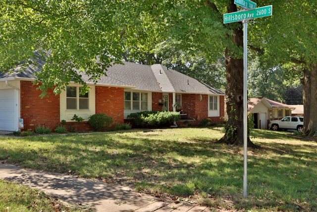 3130 E Lomita Street, Springfield, MO 65804