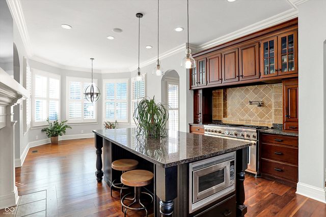 12460 Horsham Street, Carmel, IN 46032