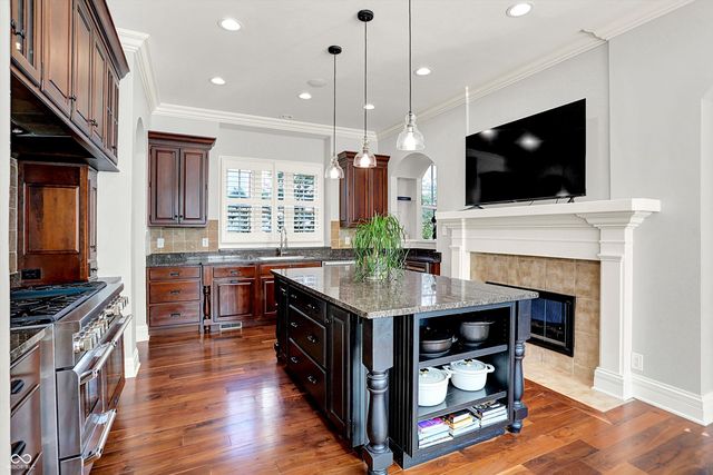 12460 Horsham Street, Carmel, IN 46032