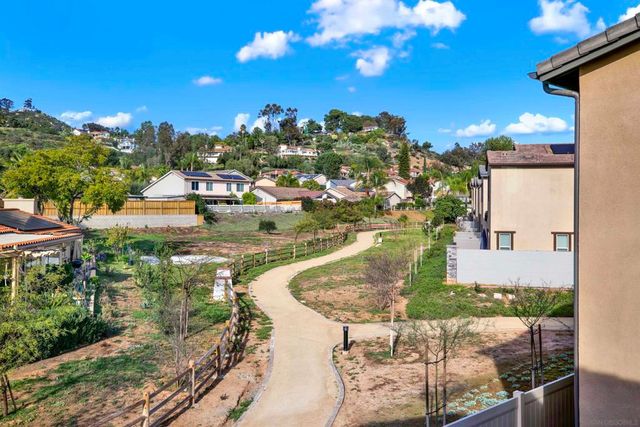 1646 Carol Lee Ln, Escondido, CA 92026