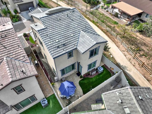 1646 Carol Lee Ln, Escondido, CA 92026