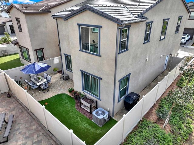 1646 Carol Lee Ln, Escondido, CA 92026