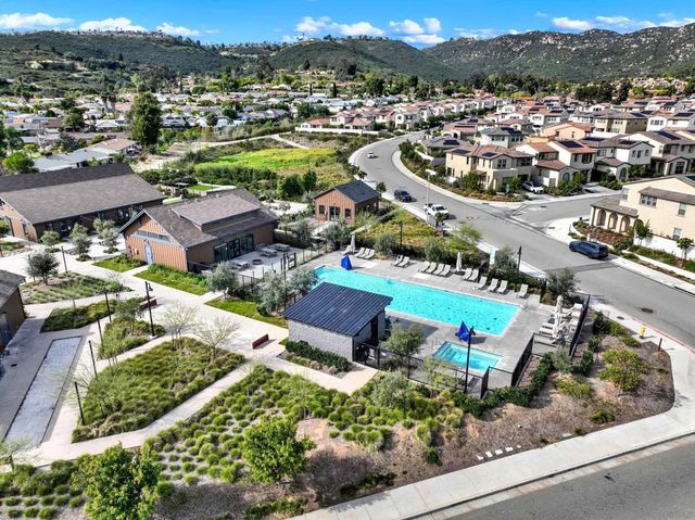 1646 Carol Lee Ln, Escondido, CA 92026