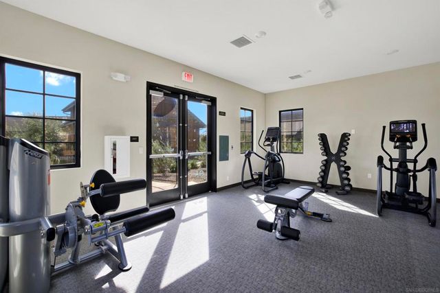 1646 Carol Lee Ln, Escondido, CA 92026