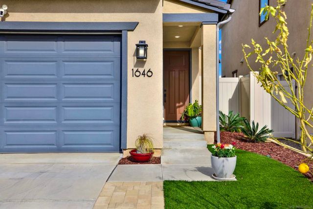 1646 Carol Lee Ln, Escondido, CA 92026