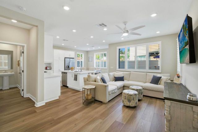 1646 Carol Lee Ln, Escondido, CA 92026