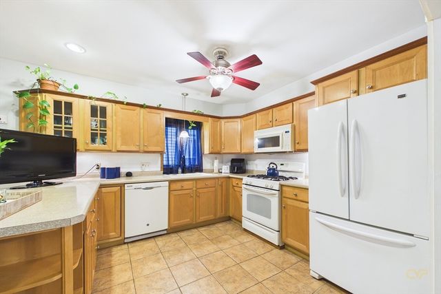 551 Union St, New Bedford, MA 02740