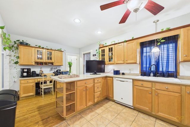 551 Union St, New Bedford, MA 02740