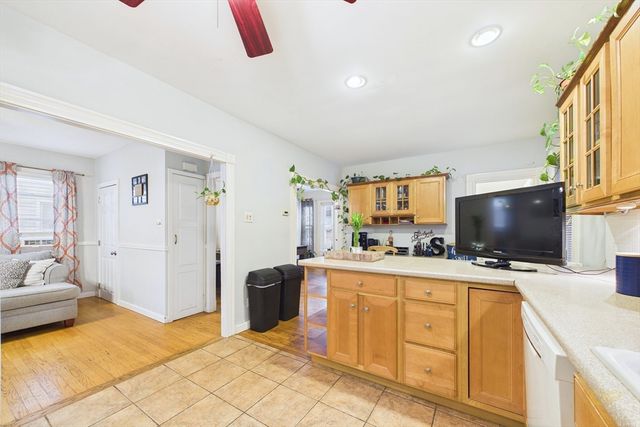 551 Union St, New Bedford, MA 02740