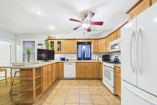 551 Union St, New Bedford, MA 02740