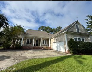428 N Belvedere Drive, Hampstead, NC 28443
