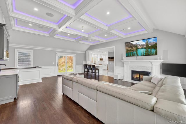 200 S Bedford Road, Chappaqua, NY 10514