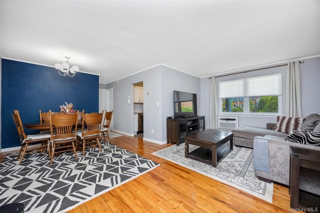 68 Fairharbor Drive 68, Patchogue, NY 11772