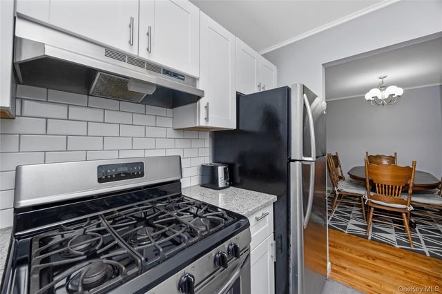 68 Fairharbor Drive 68, Patchogue, NY 11772