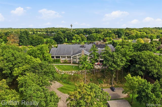 4473 Oak Pointe Drive, Genoa Township, MI 48116