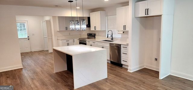 3340 Pinehill Drive, Decatur, GA 30032