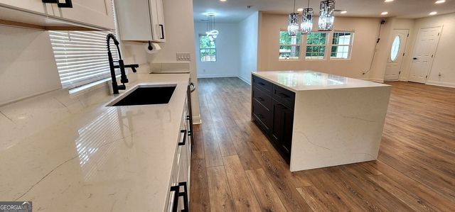 3340 Pinehill Drive, Decatur, GA 30032