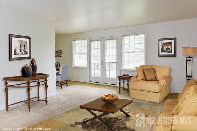 304 Lakeview Terrace, Plainsboro, NJ 08540