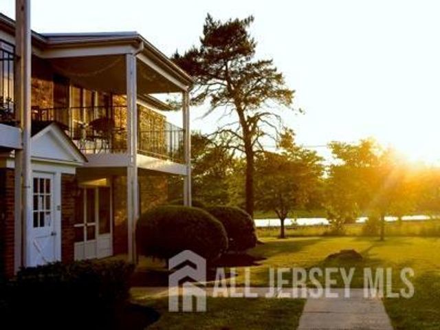 304 Lakeview Terrace, Plainsboro, NJ 08540