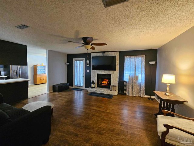 4344 Forte St, Pace, FL 32571