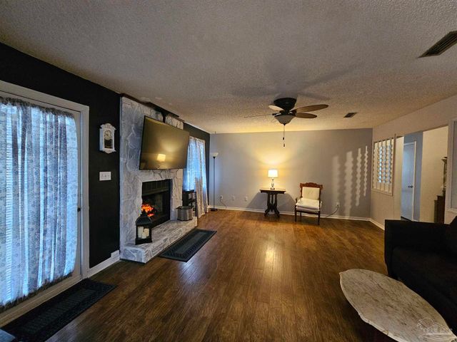 4344 Forte St, Pace, FL 32571