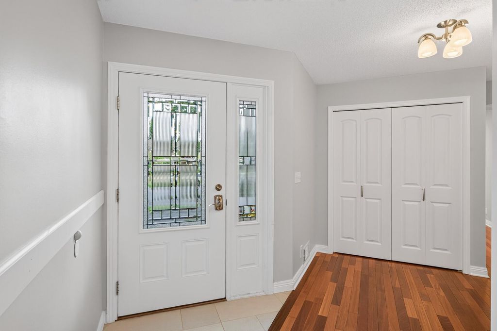 2420 Simpson Street, Roseville, MN 55113 — photo 4