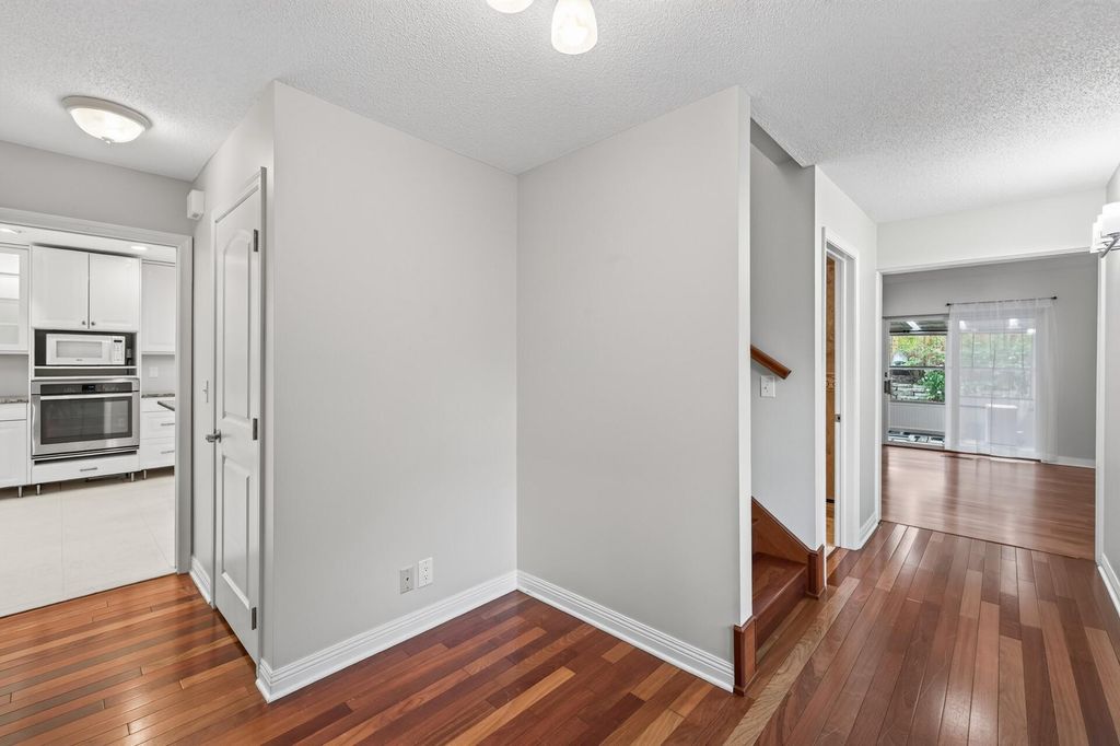 2420 Simpson Street, Roseville, MN 55113 — photo 5