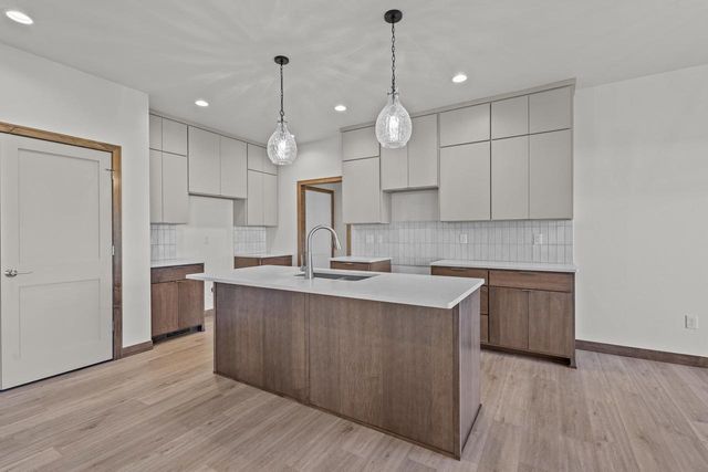 1418 DIVINITY DRIVE, De Pere, WI 54115