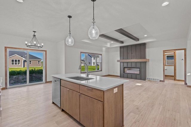 1418 DIVINITY DRIVE, De Pere, WI 54115