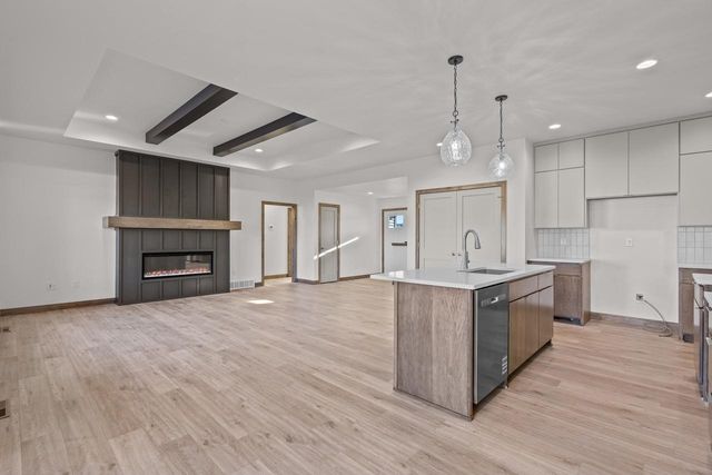 1418 DIVINITY DRIVE, De Pere, WI 54115