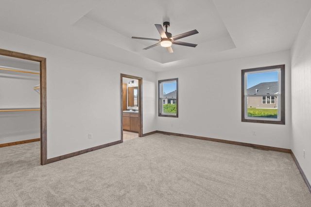 1418 DIVINITY DRIVE, De Pere, WI 54115