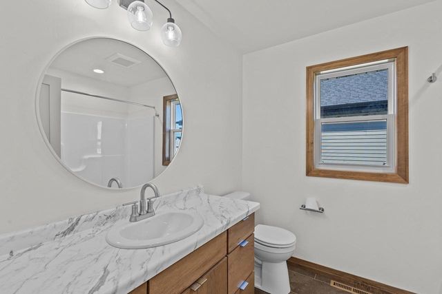 1418 DIVINITY DRIVE, De Pere, WI 54115