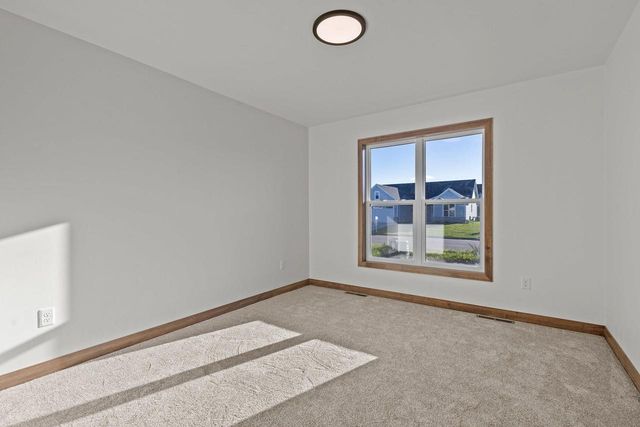 1418 DIVINITY DRIVE, De Pere, WI 54115