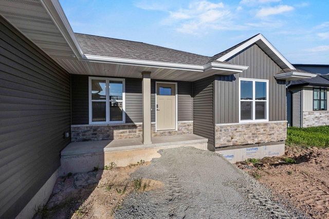1418 DIVINITY DRIVE, De Pere, WI 54115