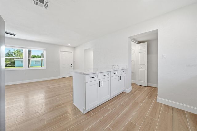 4234 DES MOINES STREET NE, St Petersburg, FL 33703