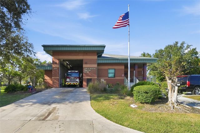 4234 DES MOINES STREET NE, St Petersburg, FL 33703