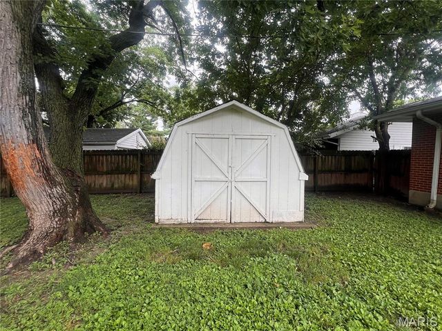 740 Crowder Drive, Florissant, MO 63031