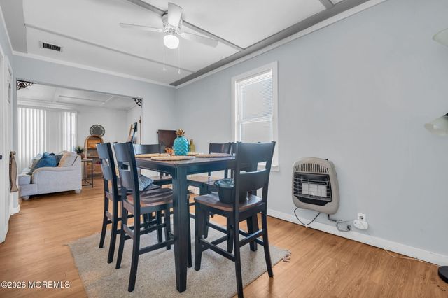 40 Frederick Place, Keansburg, NJ 07734