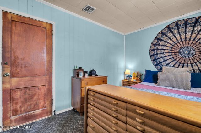 40 Frederick Place, Keansburg, NJ 07734