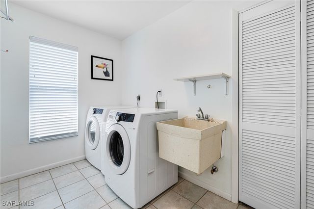 1709 SE 44th ST, Cape Coral, FL 33904