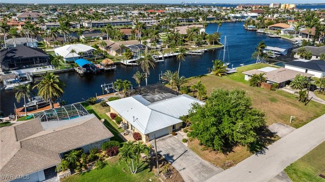 1709 SE 44th ST, Cape Coral, FL 33904