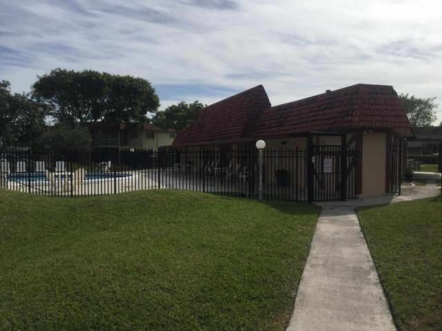 9374 SW 3rd Street 701, Boca Raton, FL 33428