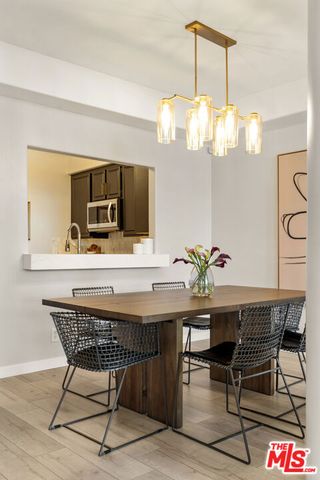 5848 W Olympic Boulevard 102, Los Angeles, CA 90036