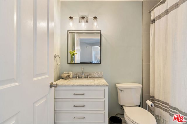 5848 W Olympic Boulevard 102, Los Angeles, CA 90036