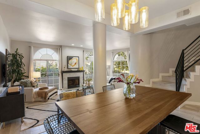 5848 W Olympic Boulevard 102, Los Angeles, CA 90036