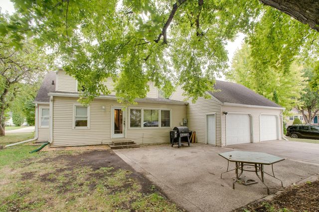 1100 13th Street S, Moorhead, MN 56560