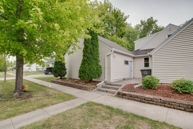 1100 13th Street S, Moorhead, MN 56560