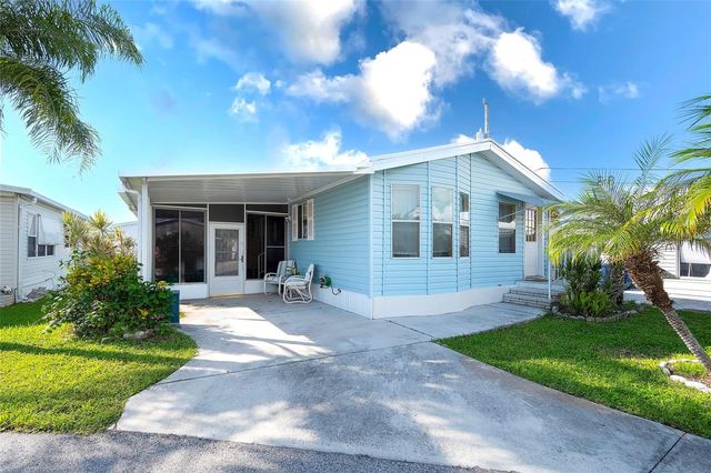 2062 CHAMPION STREET, Sarasota, FL 34231