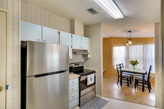 2062 CHAMPION STREET, Sarasota, FL 34231